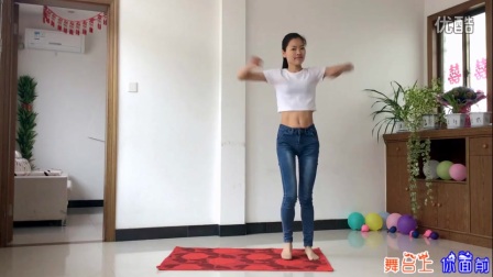 新生代广场舞《创造奇迹》动感健身操正背光