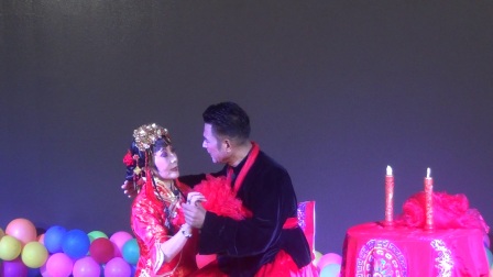 沪剧龙《凤花烛》喘吁呼演唱者黄健明 成丽华下载