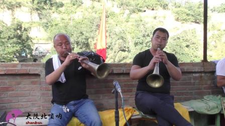 李小飞在绥德米家硷庙会上陕北唢呐民歌小调