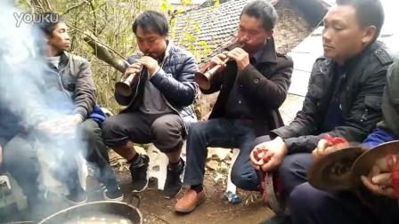 贵州安顺紫云苗族村民吹唢呐《家乡的唢呐真