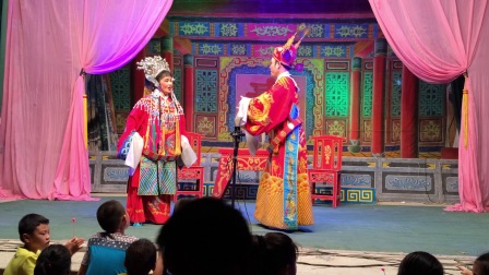 《京城会》演出 东山小潮迷