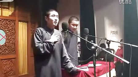 苗阜 王声《长条女性用品背后的真相》青曲