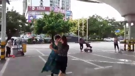 南昌玲子广场舞《休闲快三》