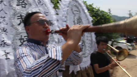 陕北唢呐陈九在佳县演奏《接娘家》