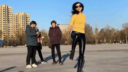 简单好看的53步鬼步舞《远走高飞》青青世界