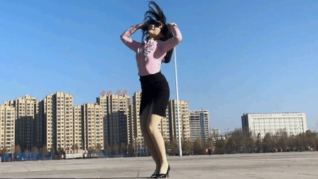 青青世界广场舞《我的姑奶奶》室外版