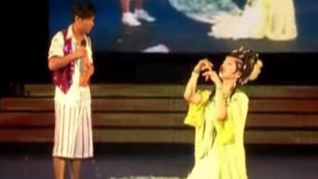 孙小宝 李玉刚这段舞蹈 歌曲 台下观众笑的