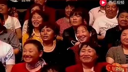 金玲孙小宝爆笑上演别摸我 台下要炸锅了
