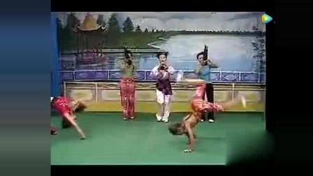 小媳妇吹唢呐绝活《大花轿》比唱的还好听