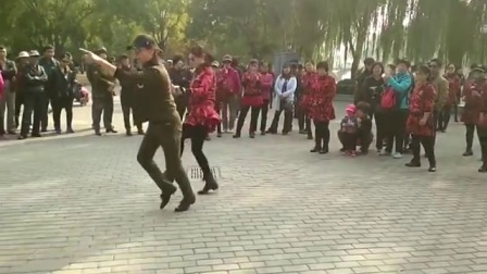 陶然亭水兵舞发起人张孝花姐妹