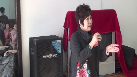 评剧表演艺术家刘凤华演唱评剧《包公三勘蝴