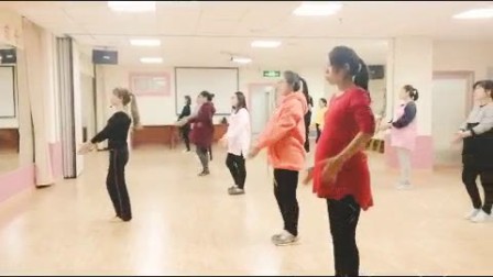 新乡孕妇学校韵律操课堂