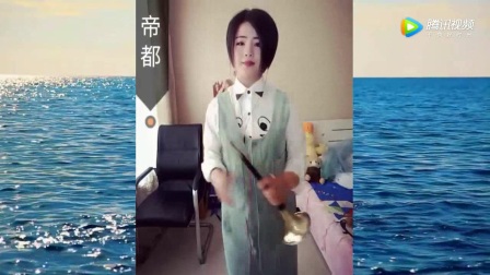 美女唢呐演奏《帝都》《挂红灯》人美才艺棒