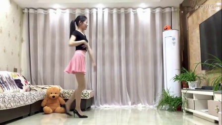 新生代广场舞《心痛》32步附光脚编舞丽萍
