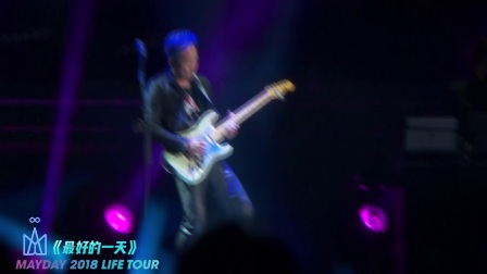 港台天跨年演唱会嗨爆 烟火彩带放送迎接201