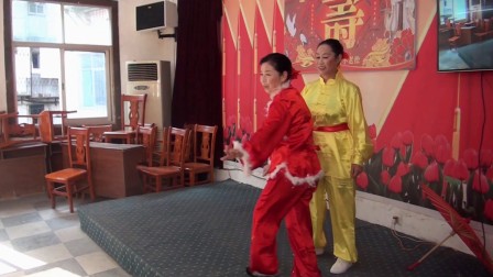 黄梅戏《夫妻双双把家还》