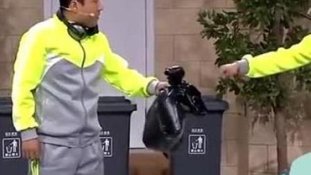 《低头族》郭阳郭亮爆笑小品 郭冬临出场画龙点睛下载