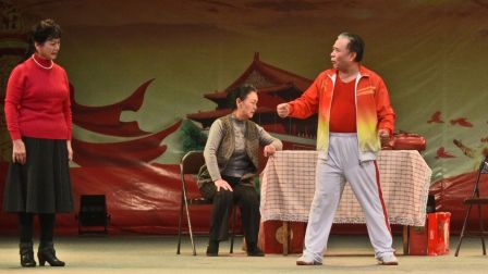 《尊老孝为先》感人至深的小品