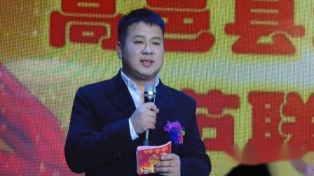 小品《村长的家事》