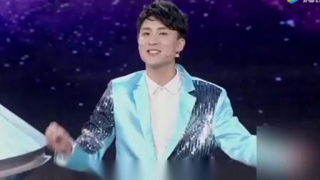 小品《我来问你来答》太搞笑了 观众乐的几