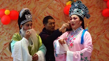 小品《借妻配》很精彩 值得看看