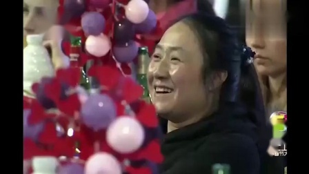 小品《借老婆》一句一个包袱 观众笑声一片