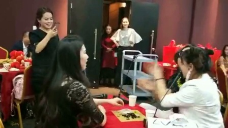 小品《毁三观》