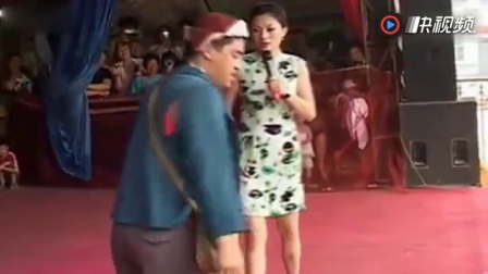 《傻子再现》魏三演二人转 用尽十八般武艺