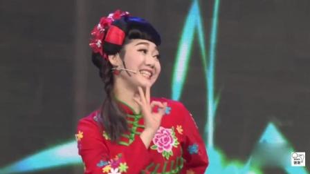 二人转界金童玉女唱《锯大缸》是二人转大赛