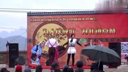 东北二人转搞笑模仿秀 傻娘们超搞笑