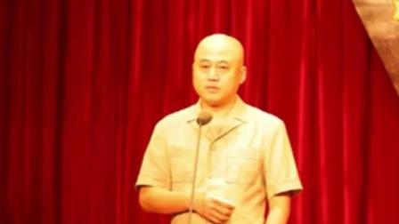 《台上台下》方清平精彩演绎单口相声 爆笑