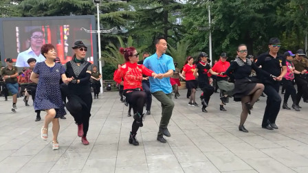 陶然亭水兵舞第二套《姑娘我爱你》歌曲好听舞步整齐好看下载