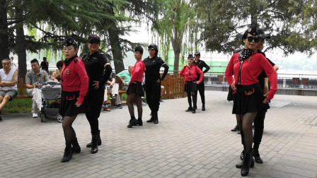 陶然亭张孝花水兵舞《爱陕北》歌曲好听下载