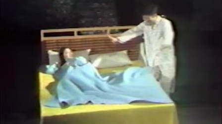 《睡觉》邓丽君早期演过的小品 看一次笑一