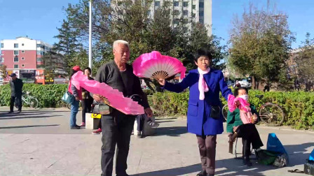 二人转小帽《江南送情郎》
