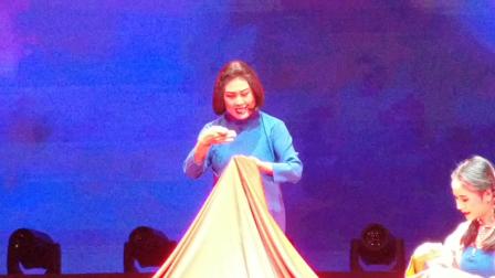 蒲剧《江姐绣红旗》片段任根心饰江姐