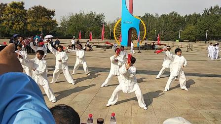 功夫扇《太极功夫扇》安陆市中老年人健身操