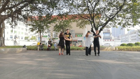 北京陶然亭第二套水兵舞《云朵上的羌寨》下载