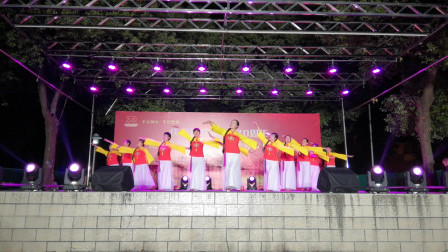 舞灵美娜子广场舞  《十送红军》演出版下载