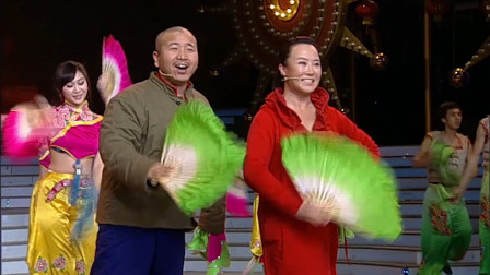二人转《闹元宵》王小利演绎 看看他的精彩