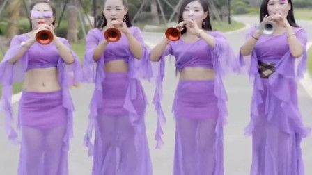 女唢呐手吹《刀剑如梦》戏曲大全下载