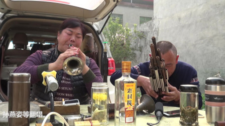 歌曲《十五的月亮》唢呐姐姐演奏戏曲大全下
