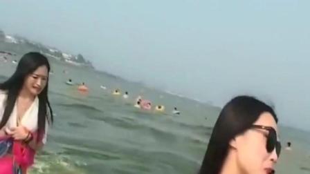《谁是我的郎》姑娘在海边用唢呐戏曲大全下