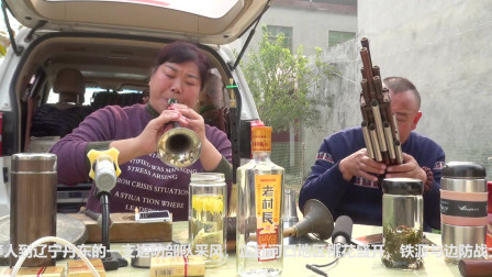 歌曲《在那桃花盛开的地方》唢呐姐姐演奏好