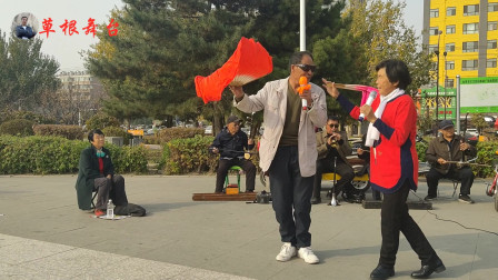 二人转小帽《绣云肩》戏曲下载