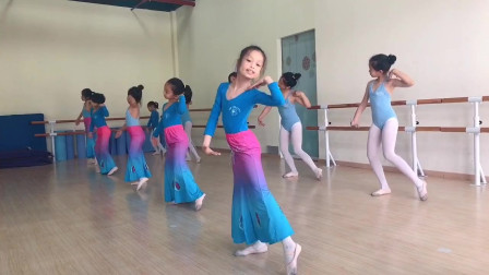 幼儿民族舞蹈《小卜少》儿童舞蹈教学 高清