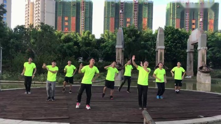 2019最新幼儿舞蹈《你笑起来真好看》教学视