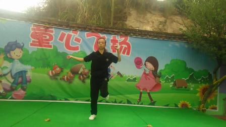 幼儿舞蹈《光头强》高清下载