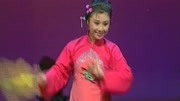 二人转《锯大缸》来听听单身小伙与寡妇如何