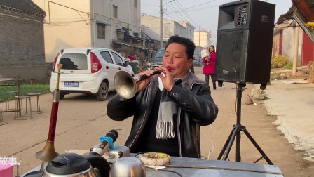 唢呐高手演奏《西游记》片尾曲《敢问路在何